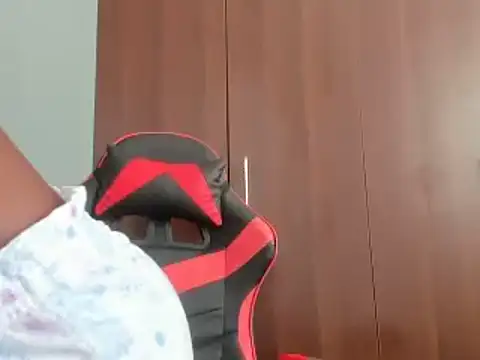 African-Dee online show from February 4, 1:48 pm