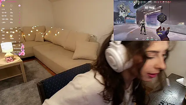 cosmosbaby online show from March 14, 8:37 pm