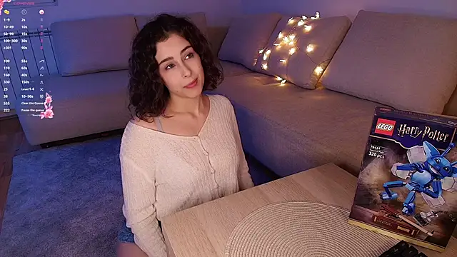 cosmosbaby online show from April 12, 7:50 pm