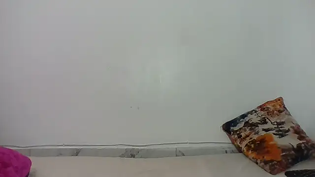 PrettyPrincess14 online show from October 4, 6:31 pm