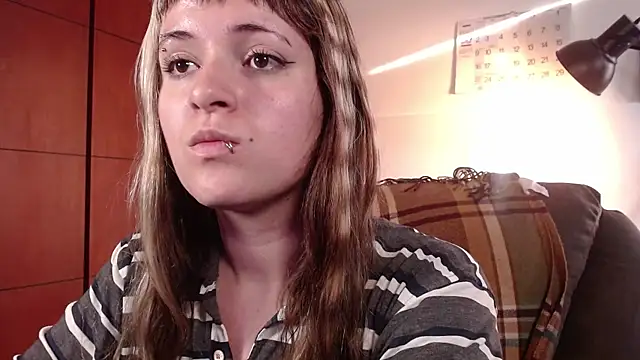 NEXT DOOR GIRL  online show from November 4, 9:51 pm