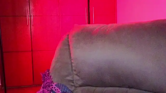 NEXT DOOR GIRL  online show from March 8, 2:04 am