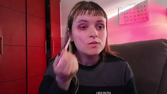 NEXT DOOR GIRL  online show from December 1, 9:48 pm