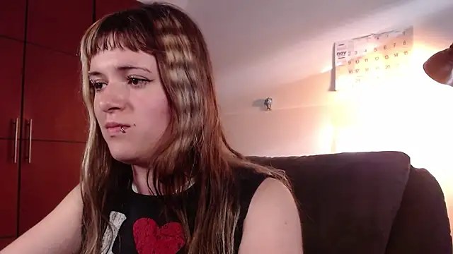 NEXT DOOR GIRL  online show from November 10, 9:42 pm