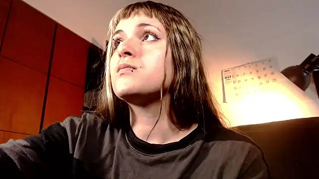 NEXT DOOR GIRL  online show from October 27, 10:00 pm