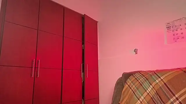 NEXT DOOR GIRL  online show from November 25, 11:05 pm