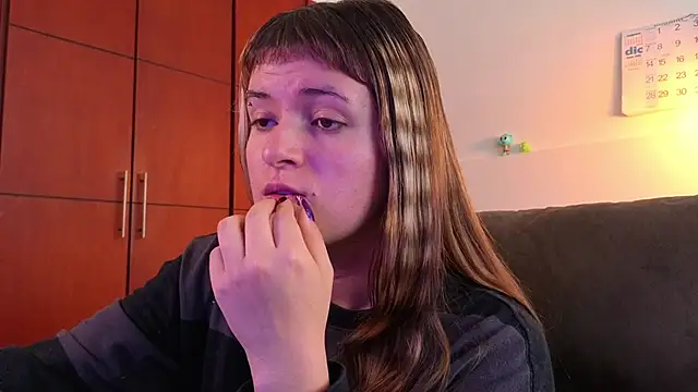 NEXT DOOR GIRL  online show from December 14, 1:28 pm