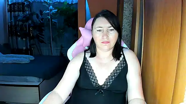 Snapshot of Tatyana51 chatting on July 18, 6:16 pm Tatyana51 online show from July 18, 6:16 pm