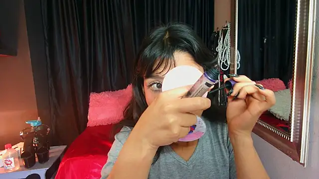 AvaLusty online show from February 10, 11:53 am