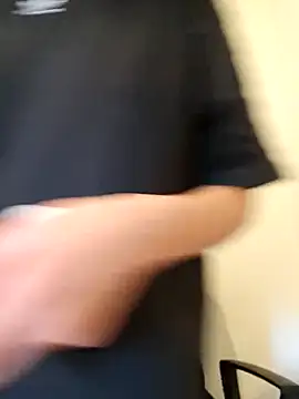 Snapshot of Selenna_emma chatting on November 13, 12:42 pm Selenna emma online show from November 13, 12:42 pm