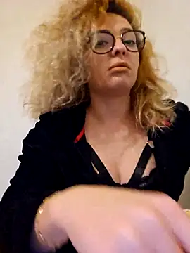 Snapshot of Selenna_emma chatting on November 12, 2:54 pm Selenna emma online show from November 12, 2:54 pm