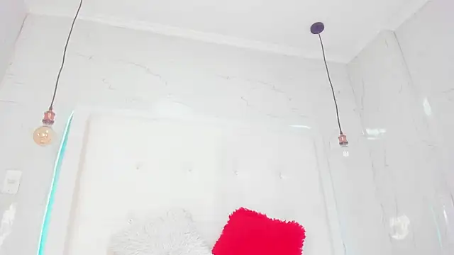 emilyadams0 online show from October 4, 10:55 pm
