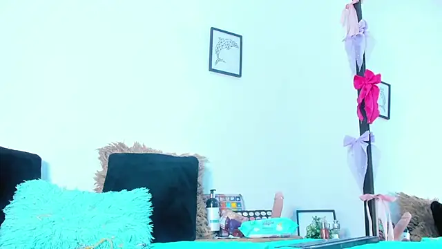 Briyit Doll online show from October 10, 7:36 pm