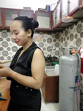 Yinzing 502 online show from September 17, 6:15 am