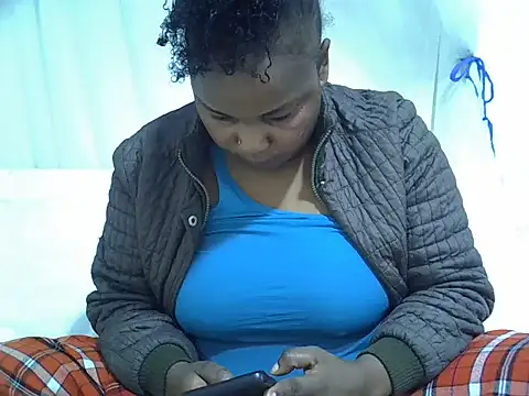 browndolly12 online show from June 28, 10:32 am