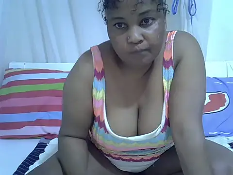 browndolly12 online show from July 6, 8:43 am