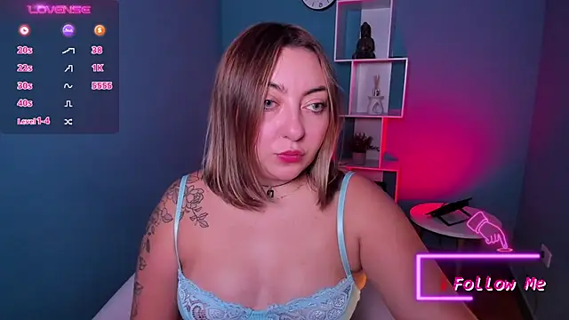 Snapshot of miaawild chatting on January 27, 9:55 pm miaawild online show from January 27, 9:55 pm