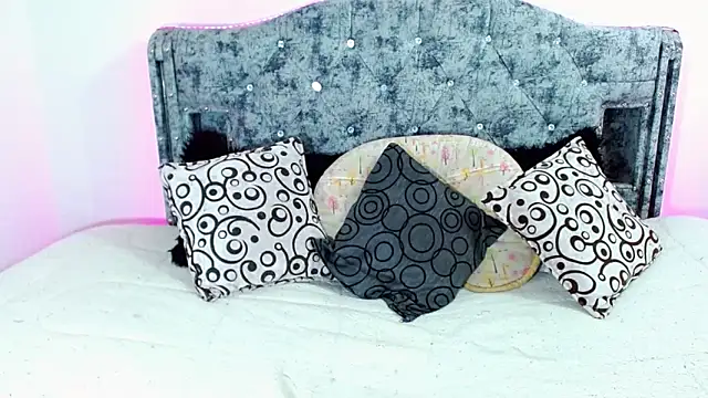 Snapshot of _snopyy_ chatting on September 27, 1:39 pm  snopyy  online show from September 27, 1:39 pm
