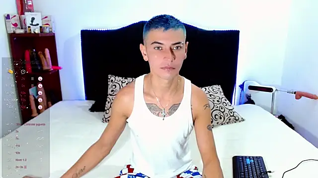 Snapshot of _snopyy_ chatting on October 13, 7:59 pm  snopyy  online show from October 13, 7:59 pm