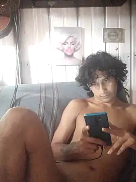 Snapshot of pedrodavid_ chatting on June 6, 6:24 pm pedrodavid online show from June 6, 6:24 pm