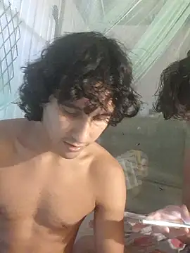 pedrodavid  online show from April 4, 9:43 pm