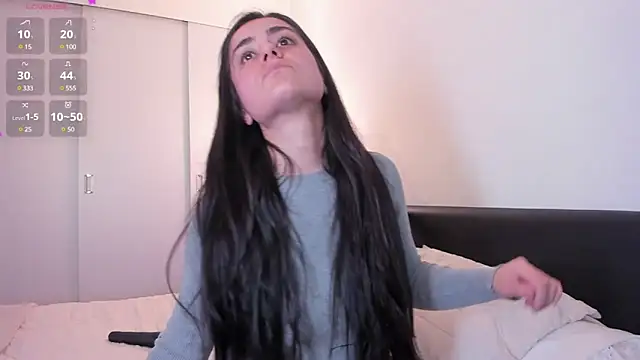 guccipussy1 online show from February 4, 7:44 pm