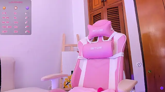 Caro martinezz online show from February 24, 4:24 am