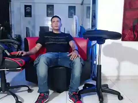 damiam fiery online show from December 14, 12:44 am