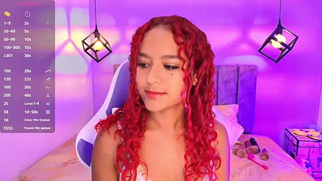 Sophiee Velvet online show from October 13, 3:24 pm