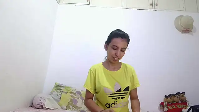 Snapshot of mina_smith1 chatting on December 14, 7:08 pm mina smith1 online show from December 14, 7:08 pm