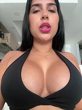 NiaSoler online show from February 16, 2:05 pm