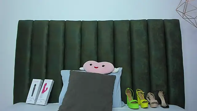 ThailyCherry online show from November 8, 8:34 pm