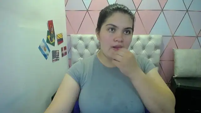 Snapshot of Marinasexxx chatting on July 4, 6:45 pm Marinasexxx online show from July 4, 6:45 pm