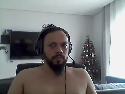 Snapshot of morenindarola chatting on December 26, 12:16 pm morenindarola online show from December 26, 12:16 pm