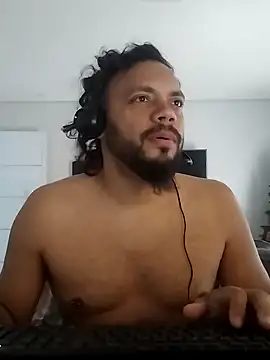 Snapshot of morenindarola chatting on January 23, 2:07 pm morenindarola online show from January 23, 2:07 pm