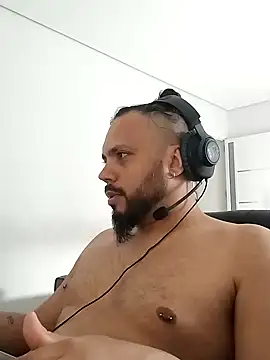 Snapshot of morenindarola chatting on January 18, 8:30 pm morenindarola online show from January 18, 8:30 pm