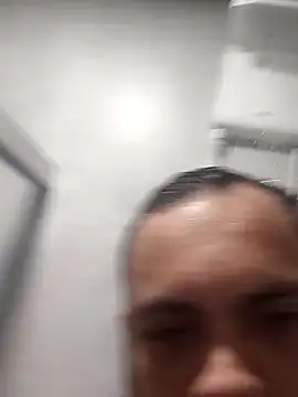 Snapshot of morenindarola chatting on January 2, 12:55 am morenindarola online show from January 2, 12:55 am