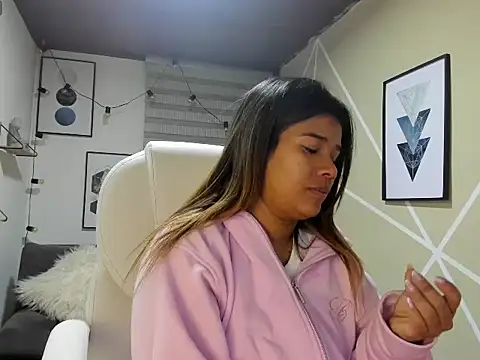 Enma  clark online show from November 14, 4:16 am