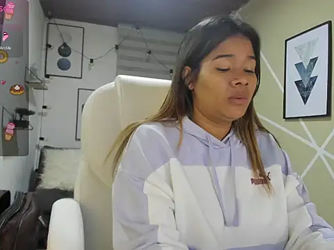 Enma  clark online show from October 25, 4:11 am