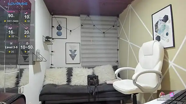 Enma  clark online show from March 9, 4:05 am