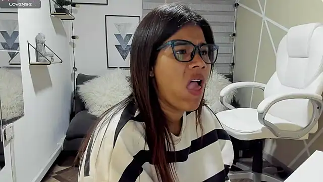 Enma  clark online show from March 14, 4:07 am