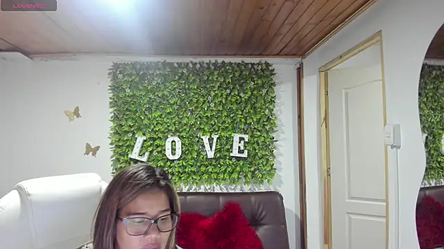 Snapshot of Enma__clark chatting on February 3, 7:31 pm Enma clark online show from February 3, 7:31 pm