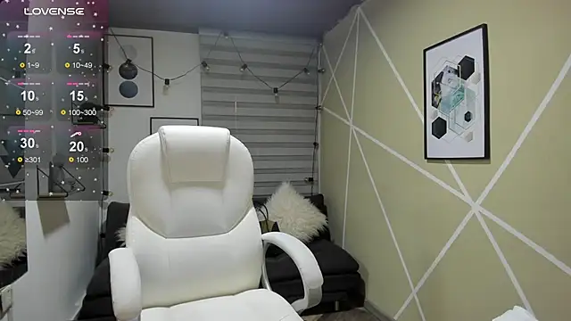 Enma  clark online show from February 13, 4:12 am