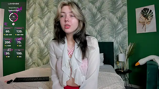 Vanessa Walters online show from September 26, 2:07 am