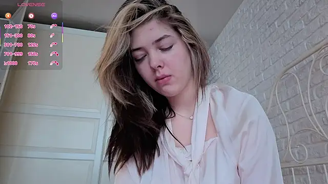 Vanessa Walters online show from March 9, 3:32 am