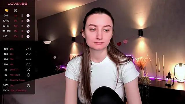 annacooleman online show from April 22, 2:07 am