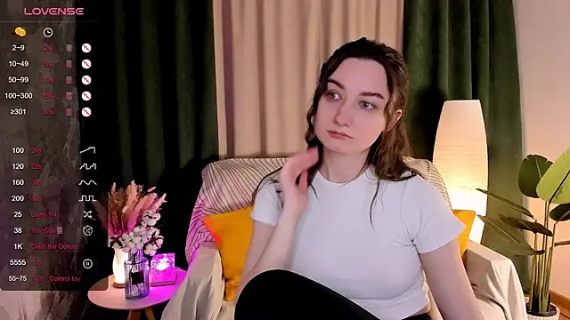 annacooleman online show from April 3, 2:18 am