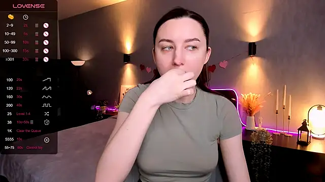 annacooleman online show from March 13, 2:16 am