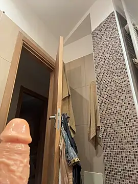 Deasquirty online show from March 18, 5:25 pm