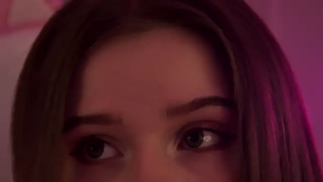 Snapshot of DianaVert chatting on February 24, 9:30 pm DianaVert online show from February 24, 9:30 pm